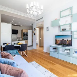Appartamento Joffre 49-d - Charming 2 Bedroom - Carre D'or 