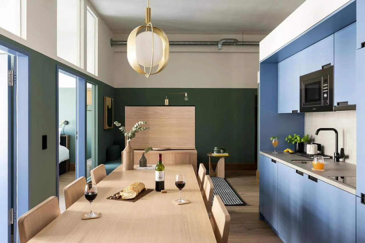 Wunderlocke Munich Hotel 4*,