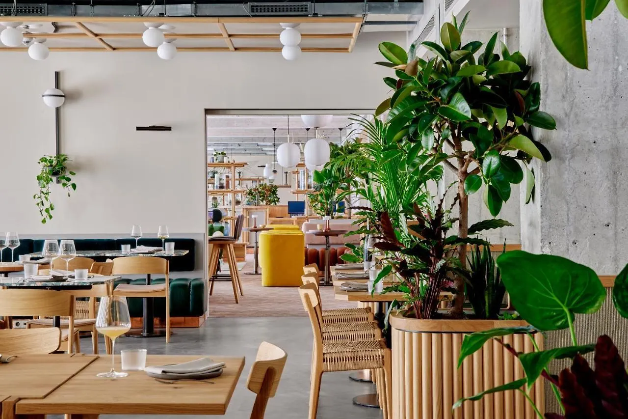 Wunderlocke Munich Hotel 4*,